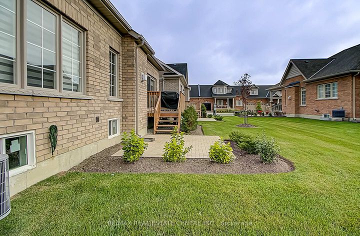 Photo 34 at 4 Clermiston Crescent, Wellington, Brampton