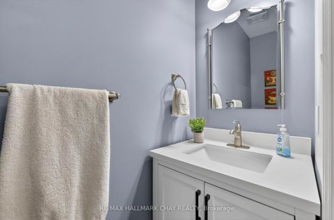 Photo 17 at 110 Birkshire Drive, Bayview Wellington, Aurora