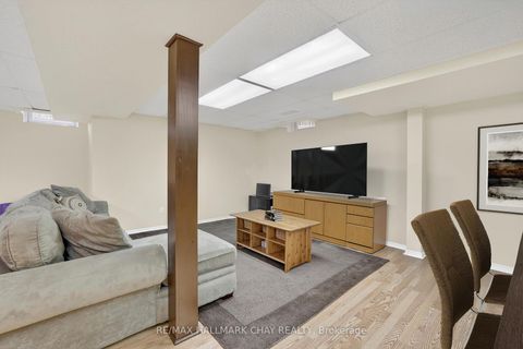 Photo 34 at 110 Birkshire Drive, Bayview Wellington, Aurora