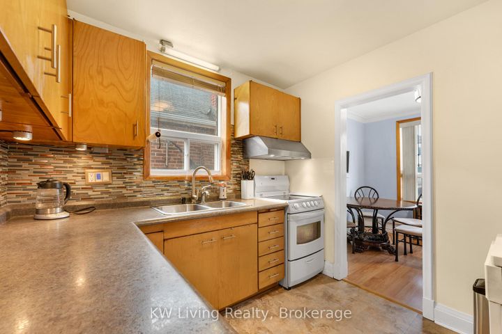 Photo 22 at 5 Plains Road, East York, Toronto