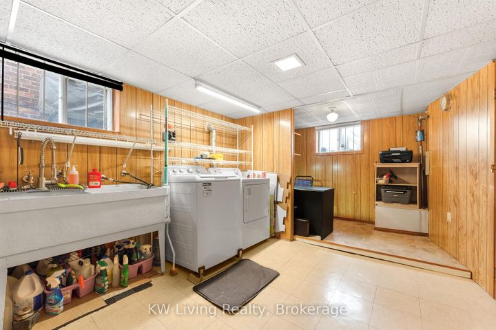 Photo 32 at 5 Plains Road, East York, Toronto