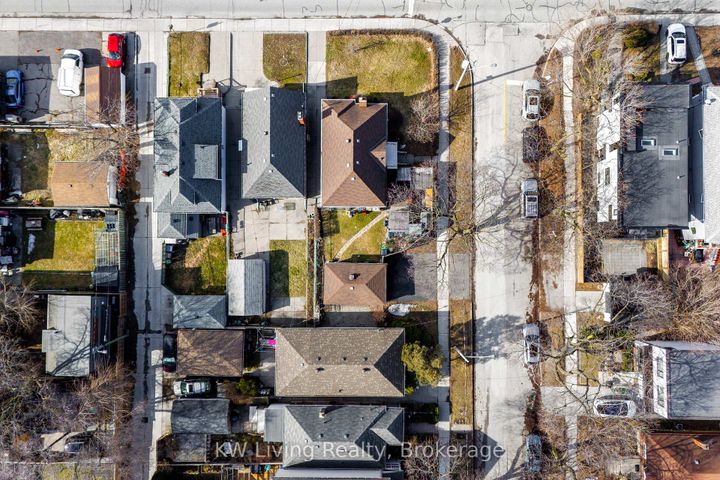 Photo 47 at 5 Plains Road, East York, Toronto