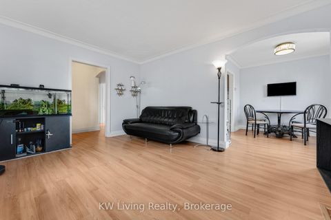 Photo 16 at 5 Plains Road, East York, Toronto