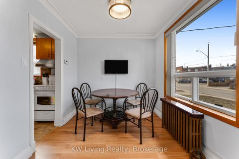 Photo 18 at 5 Plains Road, East York, Toronto