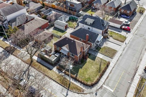 Photo 41 at 5 Plains Road, East York, Toronto