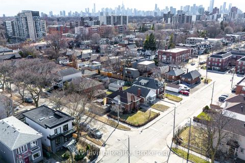 Photo 42 at 5 Plains Road, East York, Toronto