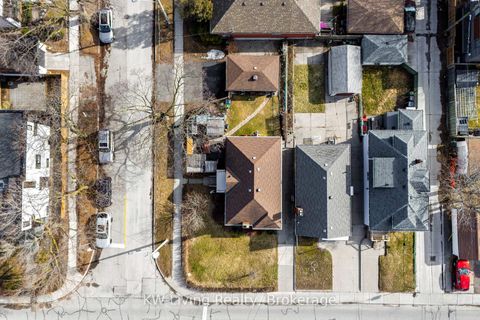 Photo 49 at 5 Plains Road, East York, Toronto