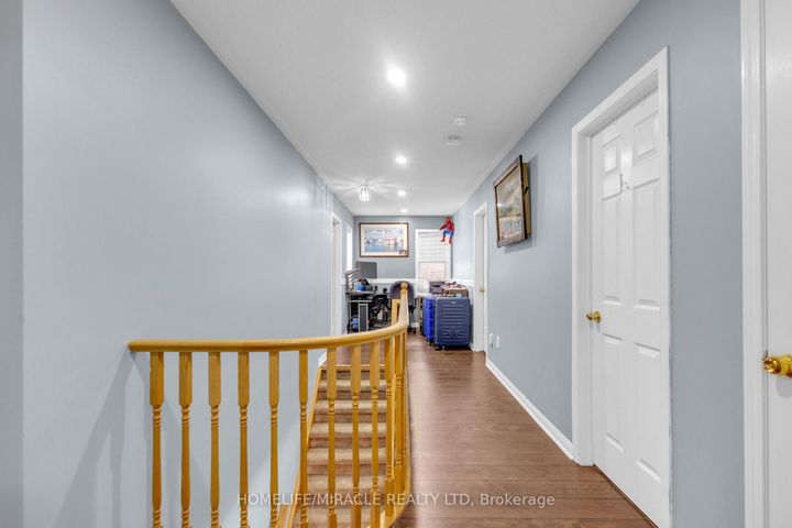 Photo 22 at 28 Latania Boulevard, Vales of Castlemore, Brampton