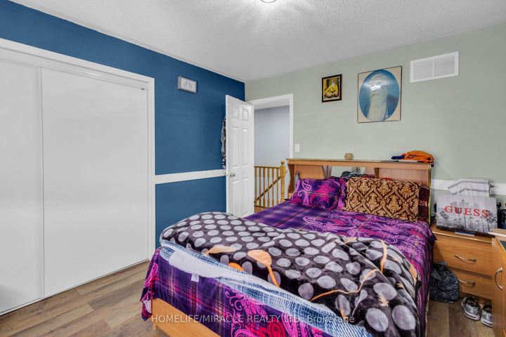 Photo 36 at 28 Latania Boulevard, Vales of Castlemore, Brampton