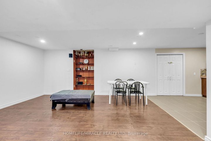 Photo 39 at 28 Latania Boulevard, Vales of Castlemore, Brampton