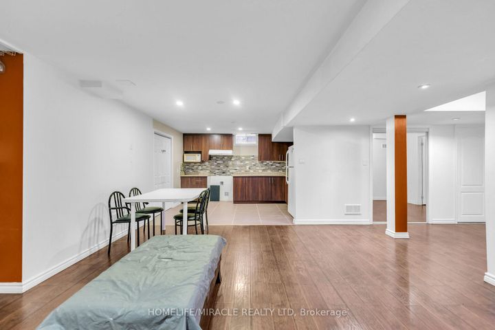 Photo 40 at 28 Latania Boulevard, Vales of Castlemore, Brampton