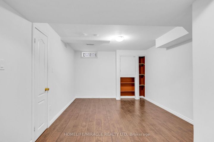 Photo 44 at 28 Latania Boulevard, Vales of Castlemore, Brampton