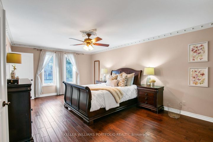 Photo 16 at 4 Neiltree Court, Markland Wood, Toronto