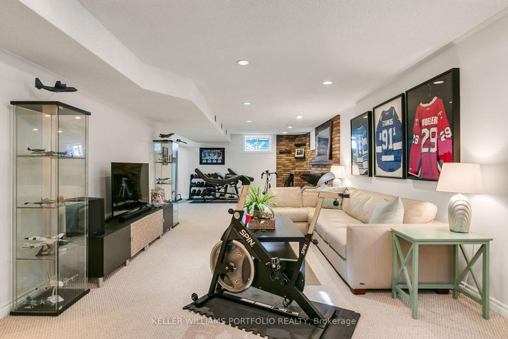 Photo 30 at 4 Neiltree Court, Markland Wood, Toronto