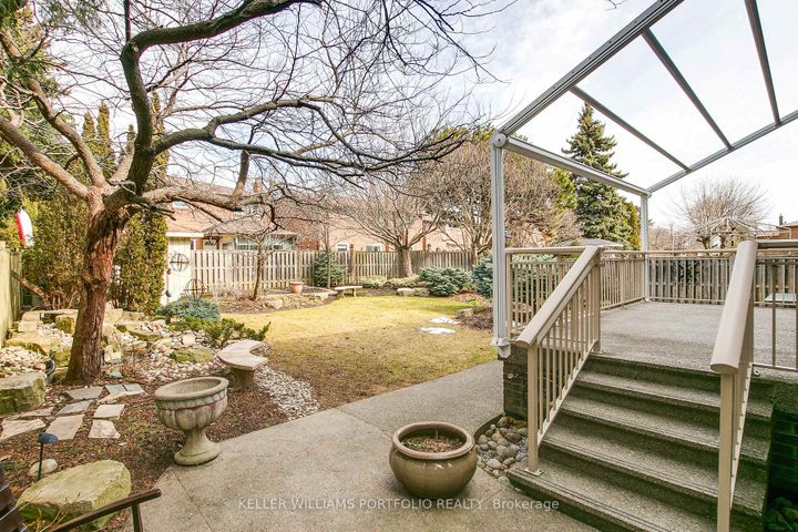 Photo 38 at 4 Neiltree Court, Markland Wood, Toronto