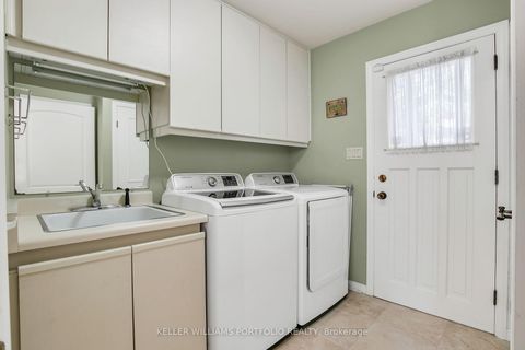 Photo 27 at 4 Neiltree Court, Markland Wood, Toronto