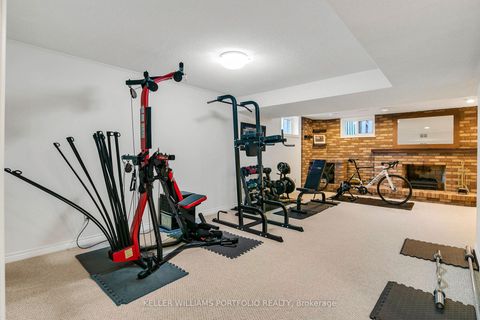 Photo 32 at 4 Neiltree Court, Markland Wood, Toronto