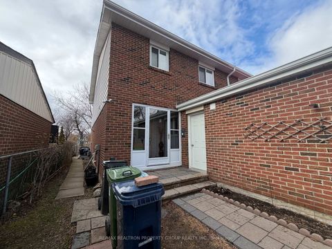 Photo 2 at 60 Quantrell Trail, Malvern, Toronto