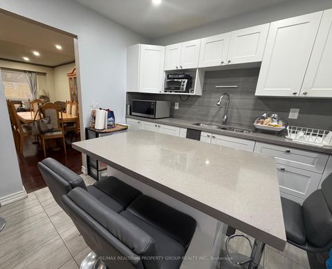 Photo 10 at 60 Quantrell Trail, Malvern, Toronto