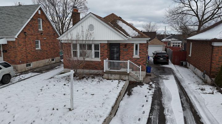 Photo 1 at 67 Highland Avenue, Central, Oshawa