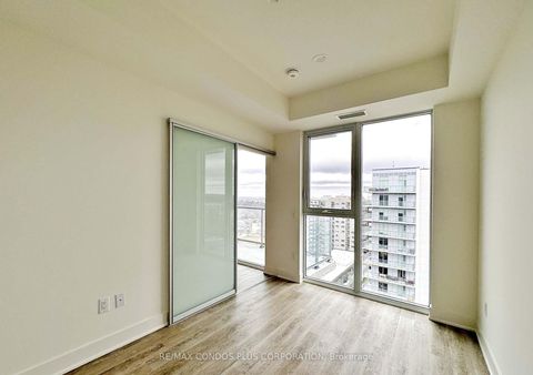 Photo 4 at 1302 - 185 Deerfield Road, Central Newmarket, Newmarket