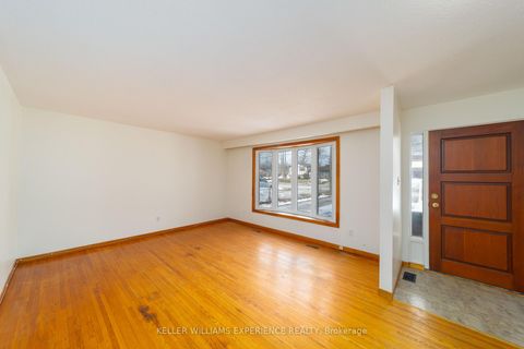 Photo 4 at 91 Cundles Road E, Cundles East, Barrie