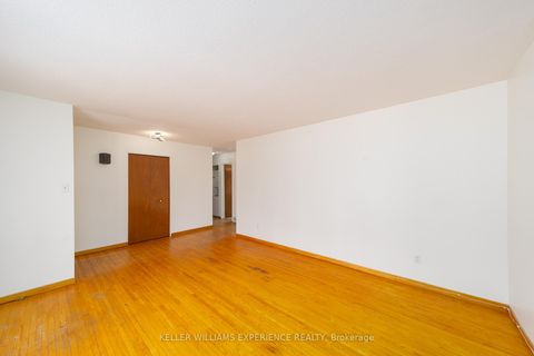 Photo 5 at 91 Cundles Road E, Cundles East, Barrie