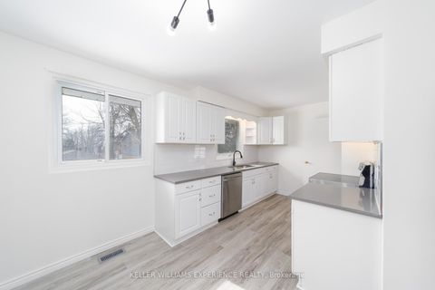 Photo 7 at 91 Cundles Road E, Cundles East, Barrie