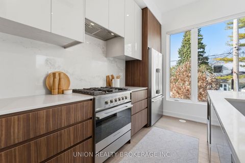 Photo 10 at 3 Vince Avenue, Woodbine Corridor, Toronto