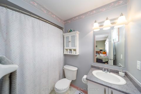 Photo 17 at 48 Basswood Drive, Holly, Barrie