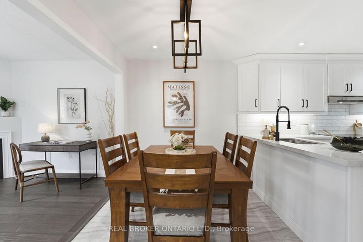 Photo 7 at 55 Christina Crescent, Bradford, Bradford West Gwillimbury