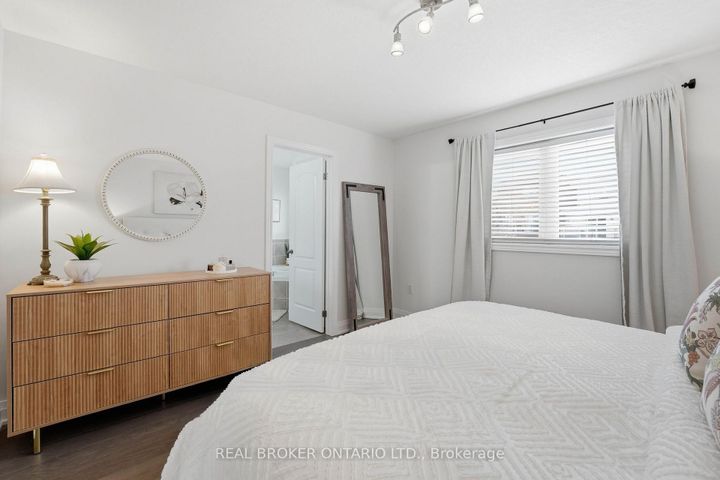 Photo 17 at 55 Christina Crescent, Bradford, Bradford West Gwillimbury