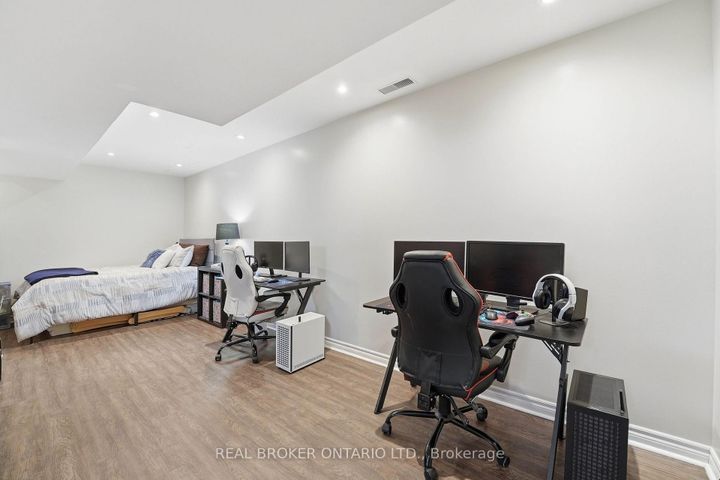 Photo 24 at 55 Christina Crescent, Bradford, Bradford West Gwillimbury