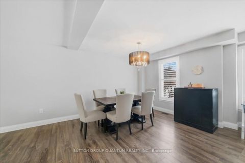 Photo 12 at 2 - 2375 Truscott Drive, Clarkson, Mississauga