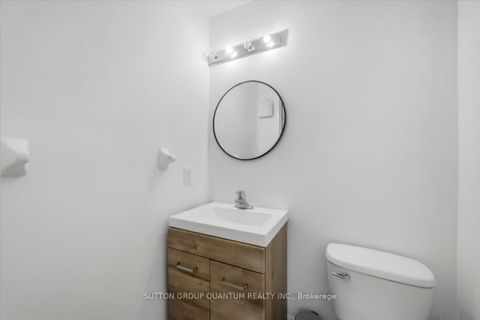 Photo 15 at 2 - 2375 Truscott Drive, Clarkson, Mississauga