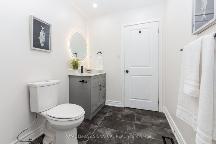 Photo 19 at 377 Adelaide Avenue W, McLaughlin, Oshawa