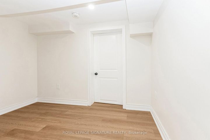 Photo 24 at 377 Adelaide Avenue W, McLaughlin, Oshawa