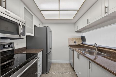 Photo 6 at 1605 - 77 Harbour Square, Waterfront Communities C1, Toronto