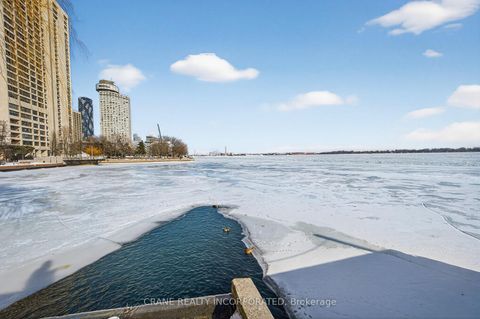 Photo 32 at 1605 - 77 Harbour Square, Waterfront Communities C1, Toronto
