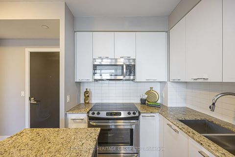 Photo 12 at 620 - 9471 Yonge Street, Observatory, Richmond Hill