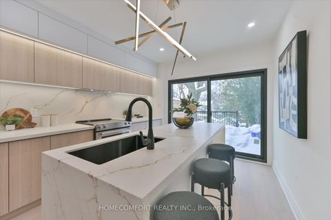 Photo 12 at 192 Waverley Road, The Beaches, Toronto