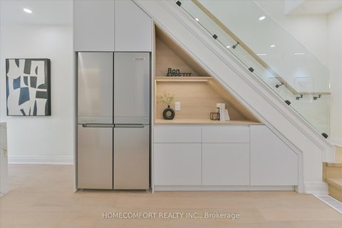 Photo 15 at 192 Waverley Road, The Beaches, Toronto