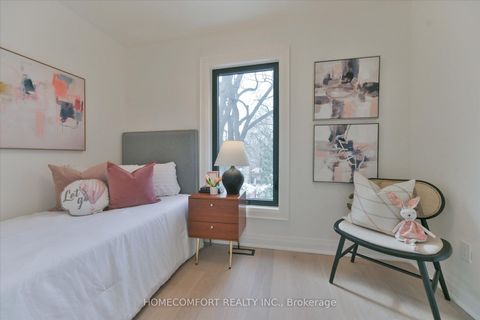 Photo 25 at 192 Waverley Road, The Beaches, Toronto