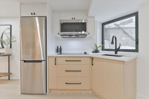 Photo 32 at 192 Waverley Road, The Beaches, Toronto