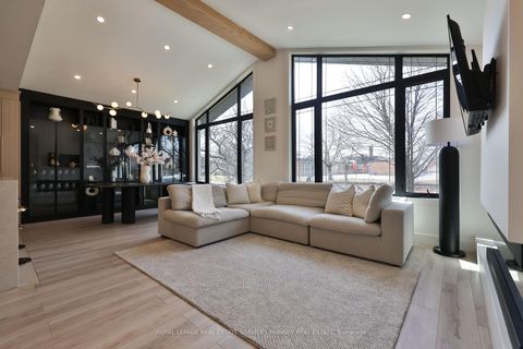 Photo 3 at 75 Rangoon Road, West Deane, Toronto