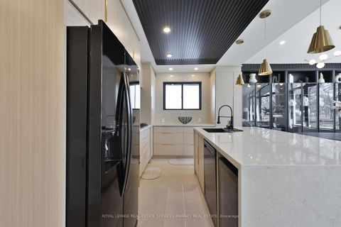 Photo 8 at 75 Rangoon Road, West Deane, Toronto