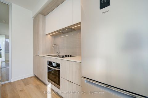 Photo 25 at 3807 - 395 Square One Drive, City Centre, Mississauga