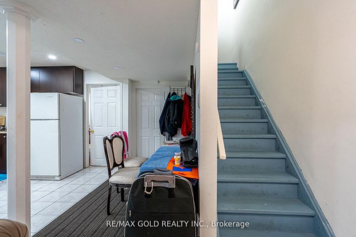 Photo 28 at 94 Bighorn Crescent, Wellington, Brampton