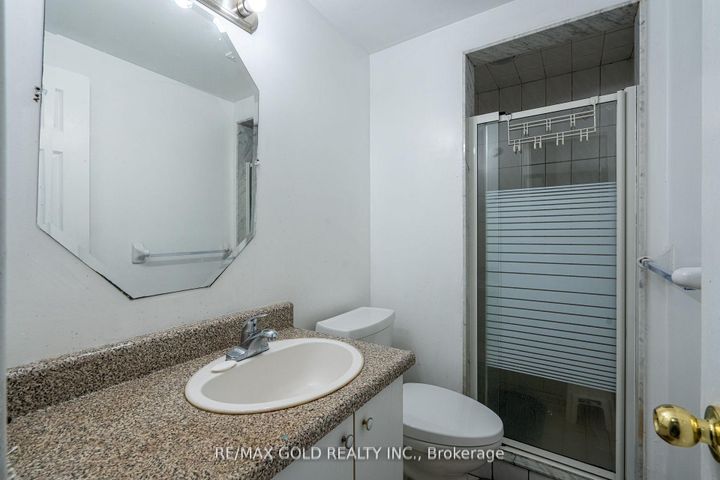 Photo 34 at 94 Bighorn Crescent, Wellington, Brampton