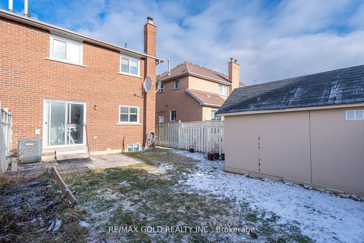 Photo 36 at 94 Bighorn Crescent, Wellington, Brampton